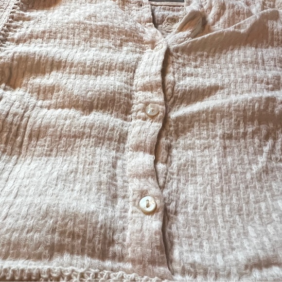 Zara Cream Lace Detail Cottagecore Quilt Pattern Puff Sleeves Ruffled Hem Blouse - Picture 9 of 15